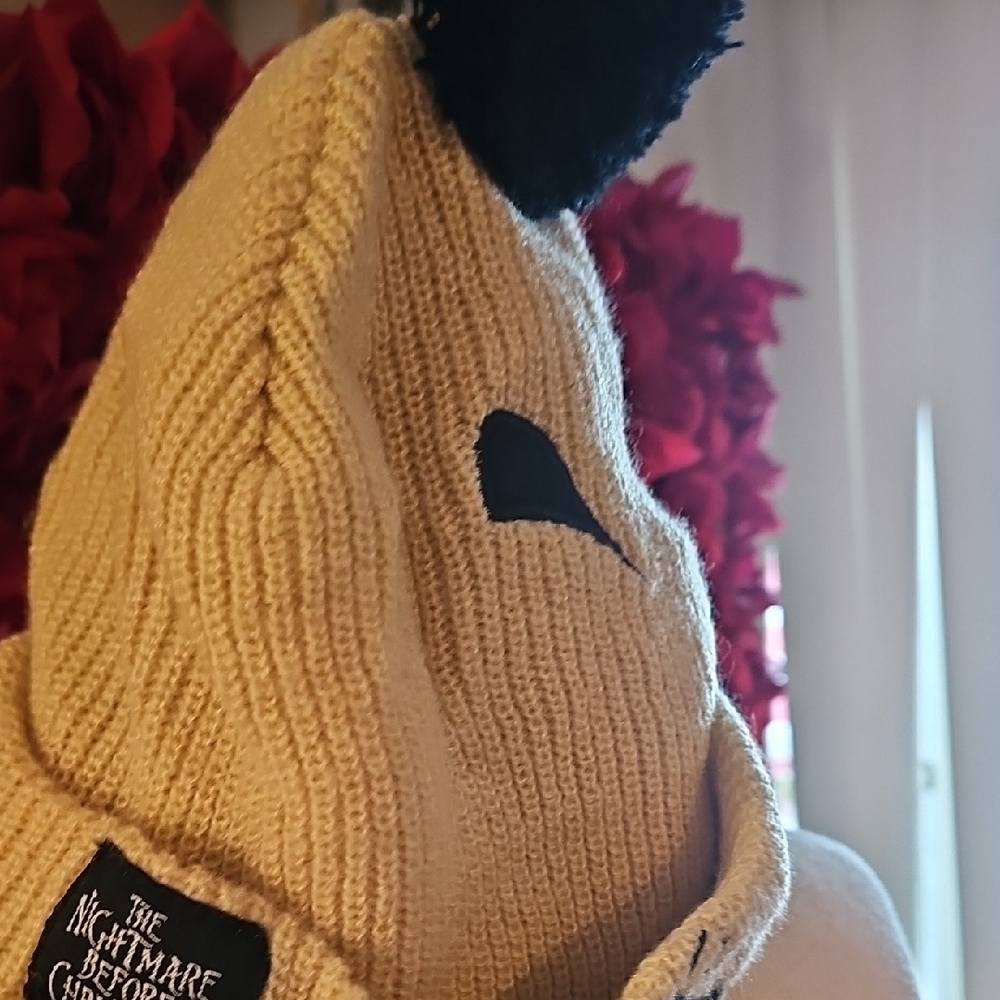 The Nightmare Before Christmas Cream Knit Hat